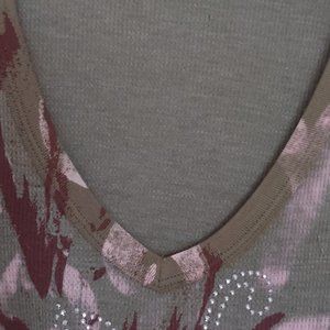 New Laguna Rose brand V-neck Olive Green Sequin 3/4 sleeve Tee